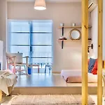 #halu! Open Design White Tower Apt